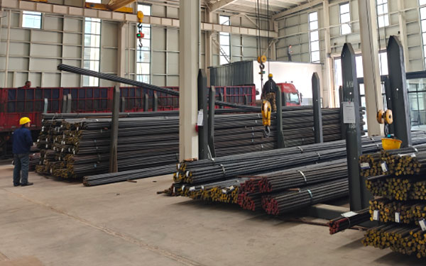 How to stock Thread Bars/Rock Bolt at construction site How to stock Thread Bars/Rock Bolt at construction site